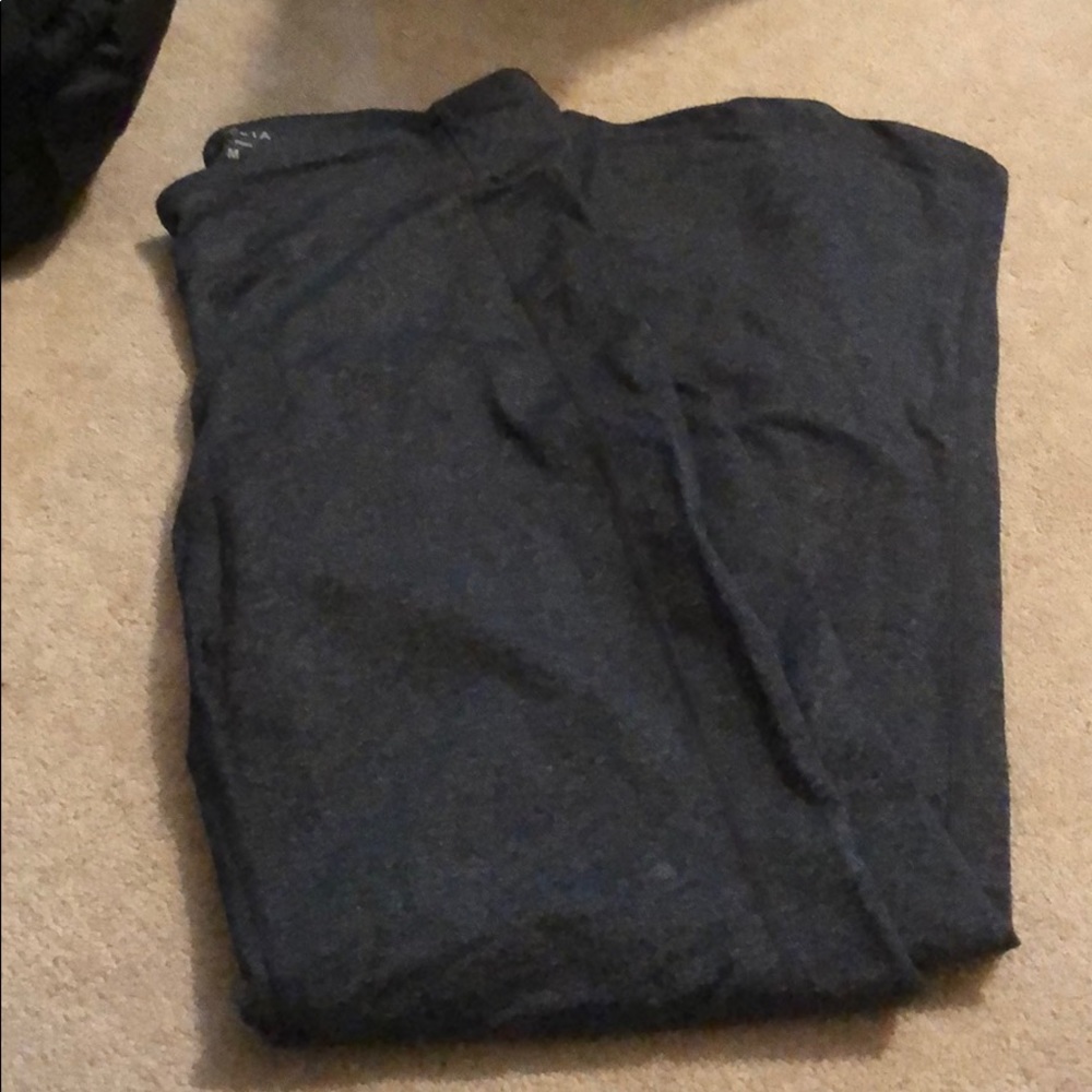 Booth cut athleta yoga pants
